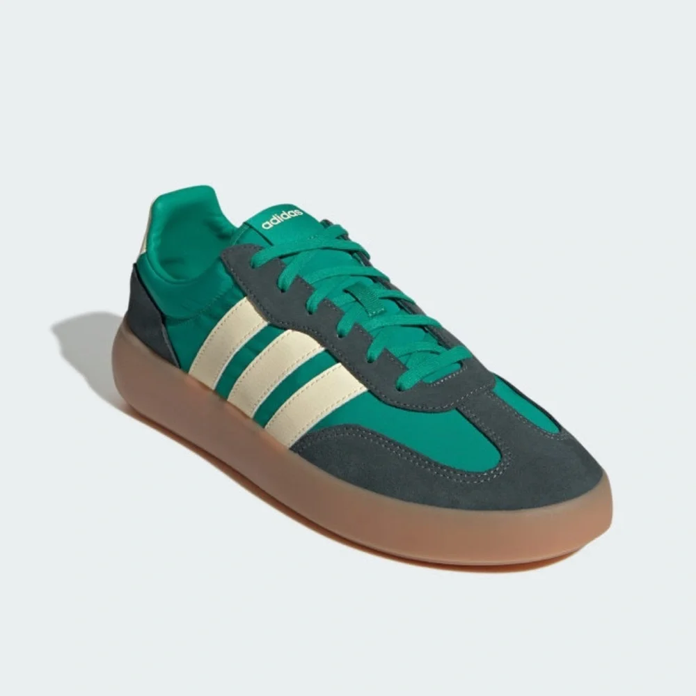 NWT Adidas Men’s Barreda Decode Sneaker Size 9